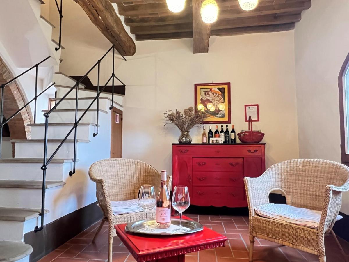 Alojamento de Turismo Rural Fattoria Lornano Winery Monteriggioni